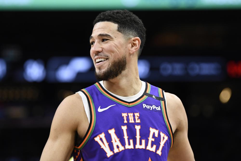 年轻球员加 年轻球员加